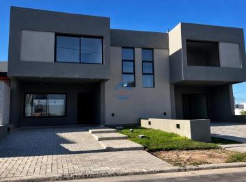 Departamento · 116m² · 4 Ambientes · Manantiales - Vendo Duplex de 3 Dorm.
