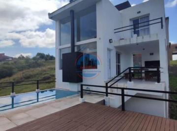 Quinta vacacional · 125m² · 3 Ambientes · 1 Cochera · Venta Casa en Potrero de Garay con Pileta
