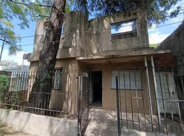 Casa de 3 ambientes, Rosario · Casa a Reciclar con Terreno