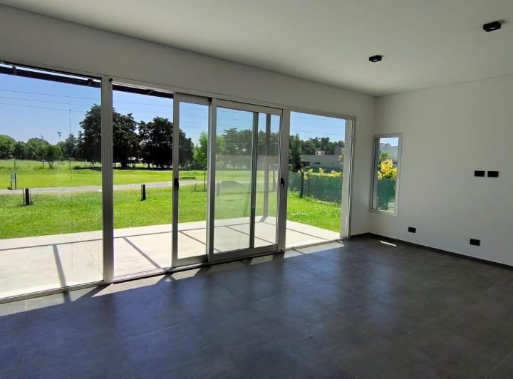 Casa · 85m² · 3 Ambientes · 1 Cochera