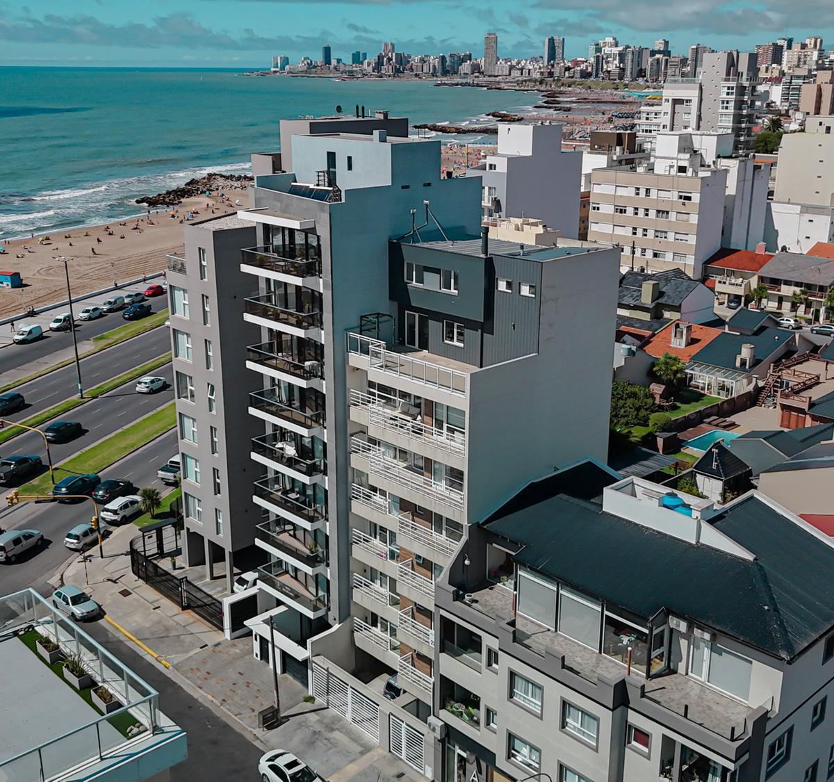 Nuevo ingreso semipisos frente al mar, 1 dorm, 57m² en Parque Luro