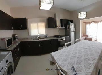 PH · 70m² · 4 Ambientes · PH Cuatro Ambientes en San Andres