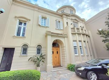 Casa · 858m² · 9 Ambientes · 3 Cocheras · Venta, Casa, 9 Amb, C/dep, Baulera, 3 Cocheras, Sum, Lavadero, Balcón Aterradado, Patio, Belgrano R