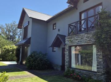 Casa · 149m² · 3 Ambientes · 1 Cochera · Casa en Bosque Peralta Ramos