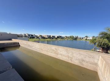 Casa · 822m² · 6 Ambientes · 2 Cocheras · Casa en Barrio Privado Los Troncos
