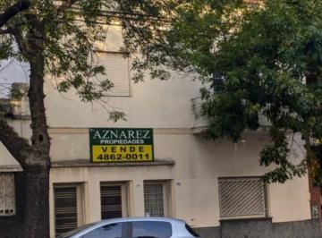 Casa de 10 ambientes, Parque Chacabuco · Oportunidad! Casa de 9x32 de 540 m² con 8 Dorm. 2 Terrazas y Deposito