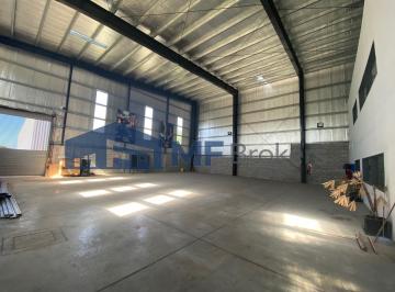 Bodega-Galpón · 1120m² · Alquiler Excelente Galpón - Imagen Comercial y 700 m² de Oficinas Zona Industrial de Pacheco
