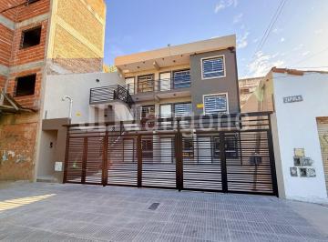 Departamento · 50m² · 3 Ambientes · Departamentos 2 1/2 Ambientes con Patio, a Estrenar