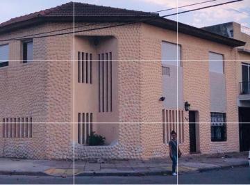 Departamento · 170m² · 5 Ambientes · 1 Cochera · Casa 4 Ambientes Venta Ramos Mejia