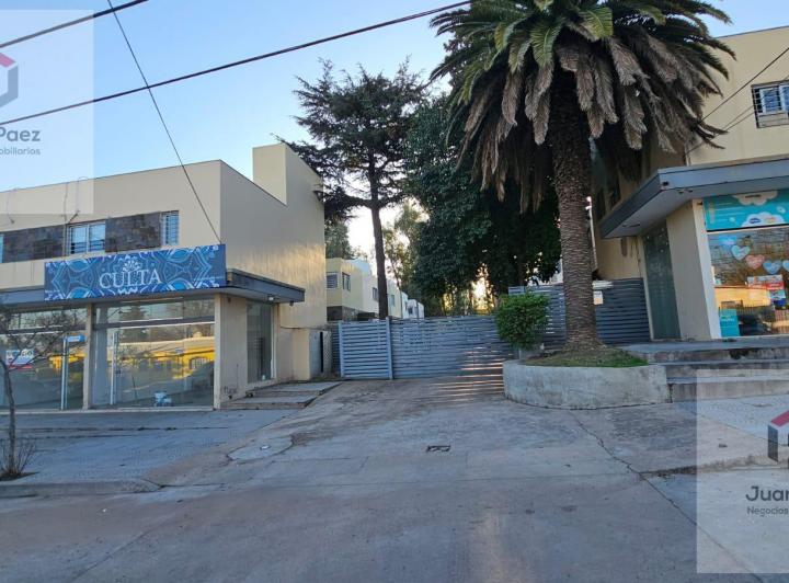 Local comercial · 18m²