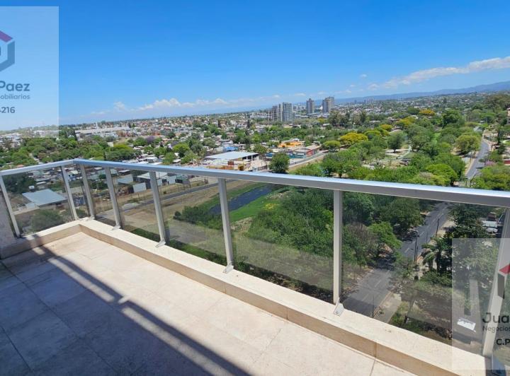 Departamento · 200m² · 5 Ambientes · 2 Cocheras
