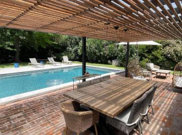 Casa · 901m² · 6 Ambientes · Casa en Venta 6 Ambientes en Ayres de Pilar