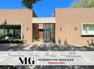 Casa · 280m² · 4 Ambientes · 1 Cochera · Casa Venta y Alquiler - Las Fuentes