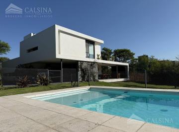 Casa · 360m² · 3 Dormitorios · 2 Cocheras · Casa en Alquiler La Serena, Mendiolaza