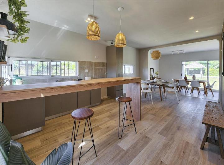 Casa · 89m² · 4 Ambientes · 2 Cocheras