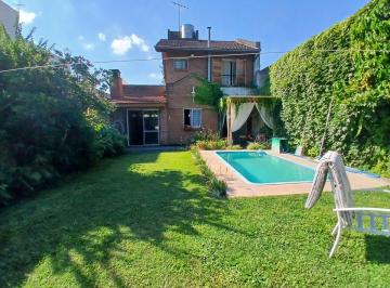 Casa de 3 ambientes, Esteban Echeverría · Casa con 400 m² de Terreno y 2 Dorm. en Venta en Monte Grande Apto Crédito