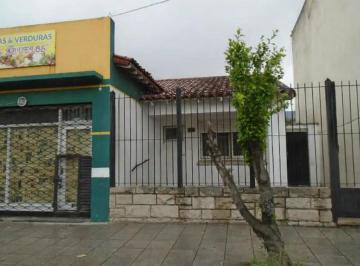 Casa · 144m² · 5 Ambientes · Chalet en Venta