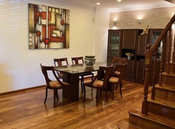 Casa de 5 ambientes, Barracas · Casa en Terreno Propio de 5 Ambientes con Dependencia