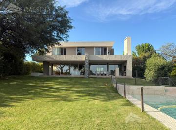 Casa · 500m² · 7 Ambientes · 2 Cocheras · Casa en Venta La Serena