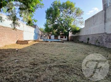 Terreno · 50m² · Nuevo Valor - Oportunidad en Castelar Sur - Terreno de 658 m² - Ideal Desarrollo - Acepta Permuta