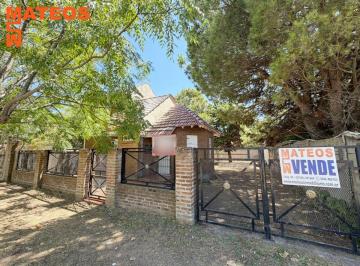 Casa de 3 ambientes, Mar del Tuyú · Venta Casa Independiente a 300 m del Mar en Mar del Tuyu 60 E/ 3 y 4
