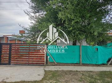 Casa · 120m² · 5 Ambientes · 3 Cocheras · Casa en Venta en Morosini