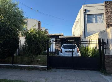 Casa · 407m² · Casa Para Reciclar - Castelar Norte
