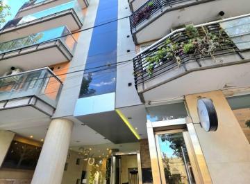 Departamento · 77m² · 5 Ambientes · Av Sarmiento 290 - Depto. 2d + Dep. C/ Balcon y Patio