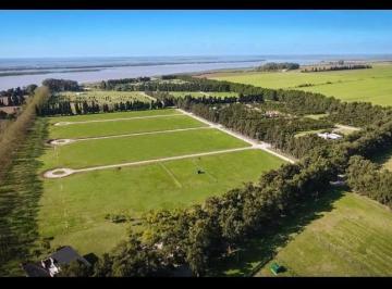 Terreno · 1001m² · Terreno en Venta en Fighiera "Club de Campo Azahares del Paraná"