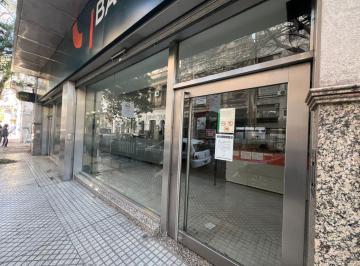 Local comercial · 130m² · 2 Ambientes · Balcarce Al 800 Alquiler Local en Rosario
