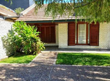Casa · 120m² · 4 Ambientes · Venta Casa 4 Ambientes con Jardín
