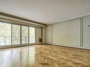 Departamento · 166m² · 5 Ambientes · 1 Cochera · Tres Dorm.. Dependencia. Cochera Espacio. Recoleta