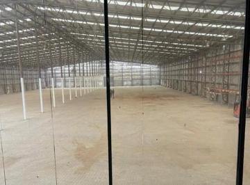 Depósito · 5300m² · Deposito de 5,300 m² Cub C/ Techos Metalicos a 2 Aguas con Antincendio X Hidrantes, Playa de Maniobr