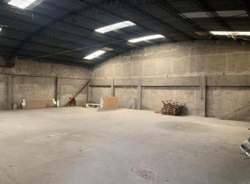 Depósito · 1700m² · Depósito en Boca