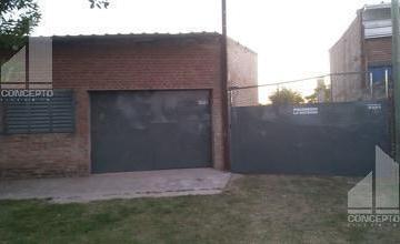 Bodega-Galpón · 70m² · 1 Cochera · Galpon - Santo Tome