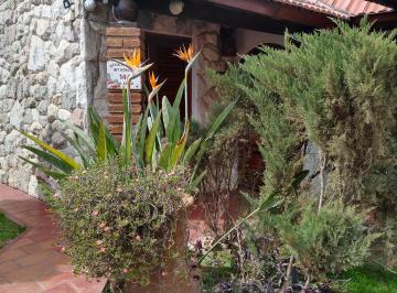 Portada · Se Vende Casa en Zona Exclusiva de La Ciudad