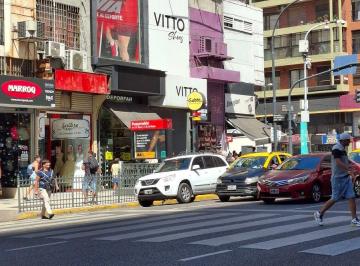 Local comercial , Once · Espectacular Local Comercial. Once 270 m²