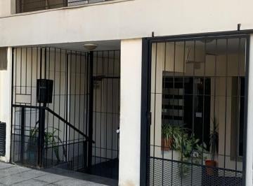 Departamento · 42m² · 2 Ambientes · Departamento en Venta en Villa Devoto, Caba