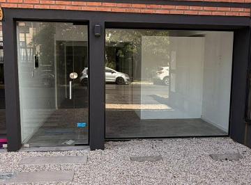 Local comercial · 53m² · 1 Cochera · Local en Alquiler Soler Al 300 - Ituzaingo