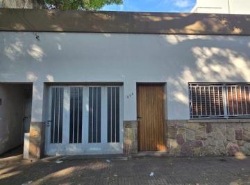 Casa de 5 ambientes, La Plata · Excelente Oportunidad de Inversión: Casa Al Frente + PH Al Fondo con Patio