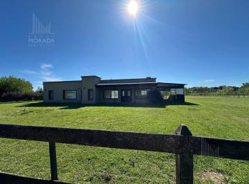 Casa · 137m² · 5 Ambientes · 1 Cochera · Venta Casa en El Malacate con Financiacion