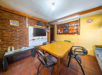 PH · 134m² · 5 Dormitorios · Dpto de Pasillo en Barrio Agote, Ideal Refaccionar, o Emprendimiento!