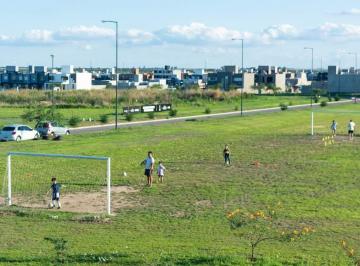 Foto · Lote Esquina 432 m² en Venta Docta Parque Cordoba