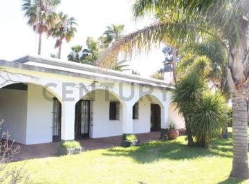 Campo · 1m² · 8 Dormitorios · 10 Cocheras · Venta de Posada Aras de Categoría en San Miguel del Monte