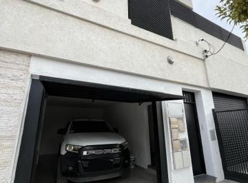 Casa de 4 ambientes, Córdoba · Se Vende Conjunto Inmobiliario Departamentos + Locales Barrio Ayacucho