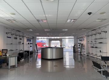Local comercial · 700m² · 10 Ambientes · Local en Lote Propio 8,5 X 38 en Caballito Norte Usos 4