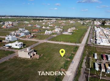 Terreno · 348m² · Terreno en Manantiales Campos de Manantiales