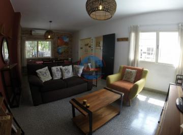 Departamento · 70m² · 3 Ambientes · Departamento 2 Dorm. en Venta - Amoblado.