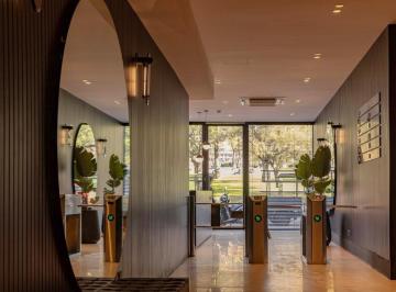 Oficina comercial · 220m² · 1 Ambiente · 1 Cochera · Oficina Premium en Alquiler a Estrenar, Frente Al Parque Las Heras