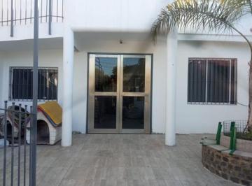 Edificio · 975m² · Edificio Comercial en Lujan